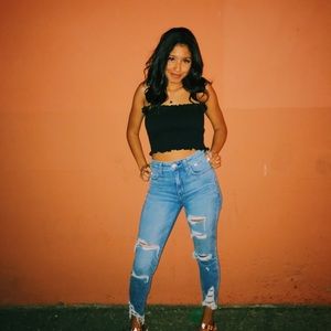 Meet your Posher, Isabella